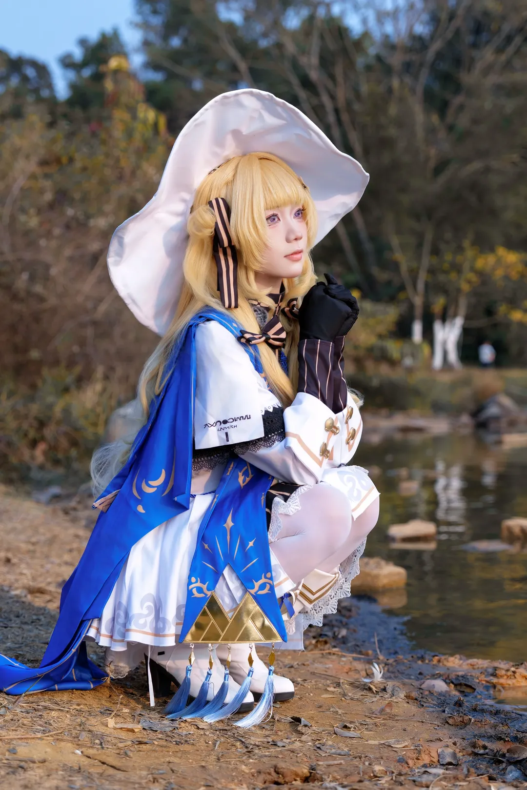 Phoebe Cosplay, Wuthering Waves, Cosplay photography, White tights cosplay, Wuthering Waves outdoor photoshoot - Image 8