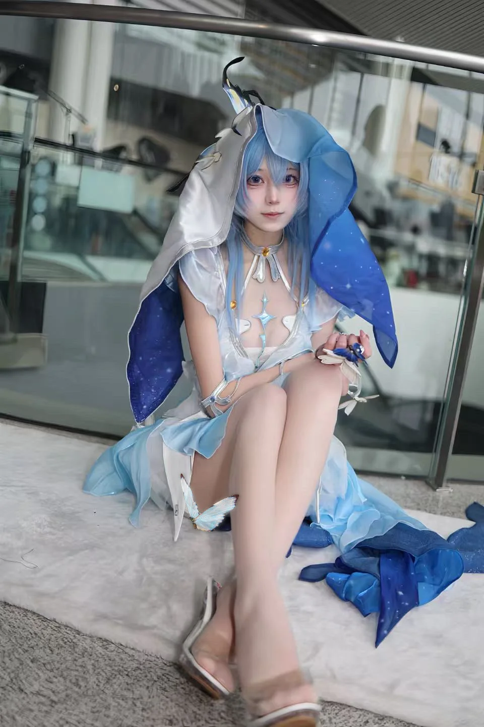 鸣潮, 守岸人cos, 蝴蝶元素, 漫展现场, 蓝色系装扮 - 第3张