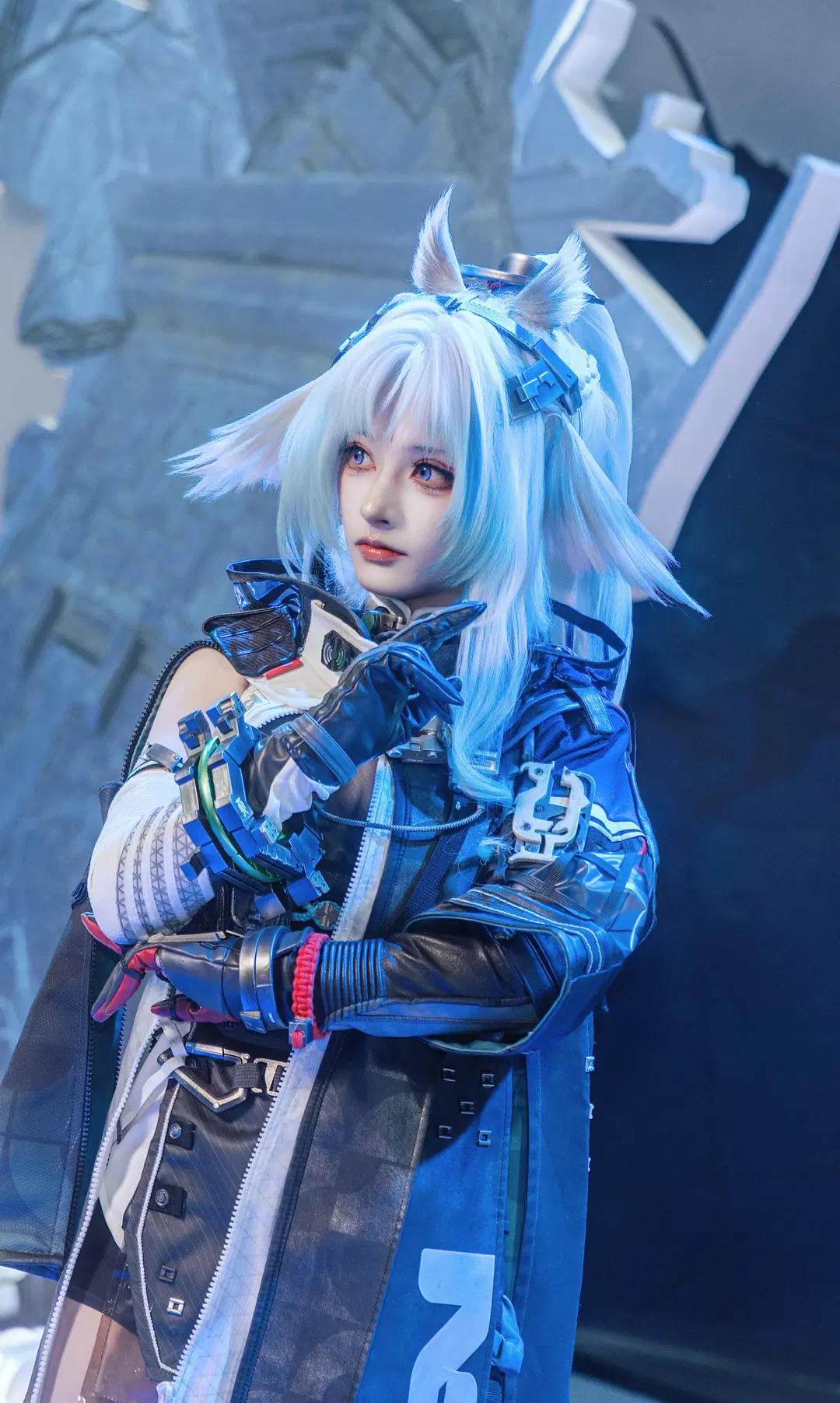 Arknights and Arknights: Endfield Convention Photo Log: Cyberpunk Armor and Martial Combat Coordinates by Zhu_SAMA - Image 7