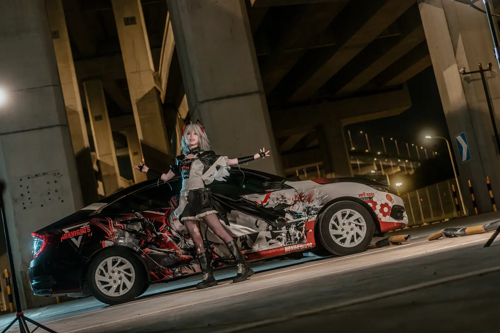 【維什戴爾cos】明日方舟痛車夜景大片，紀念我的第一次自主設計 - Zhu_SAMA - 第2張