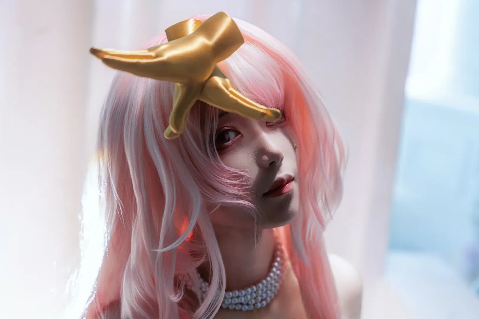 【レミュアンコスプレ】アークナイツ 聖なる白ドレスとネオン・タクティカルスタイルのギャップ美 - Zhu_SAMA - 6枚目