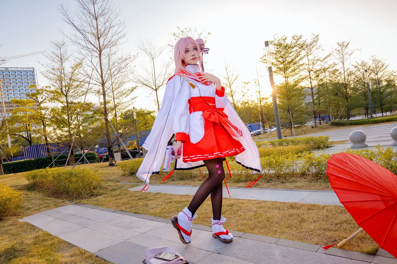 [Mizuha Mimori cosplay] Blue Archive Picnic Hours: Detail-Packed Convention Photos by Kirito君 - Image 4