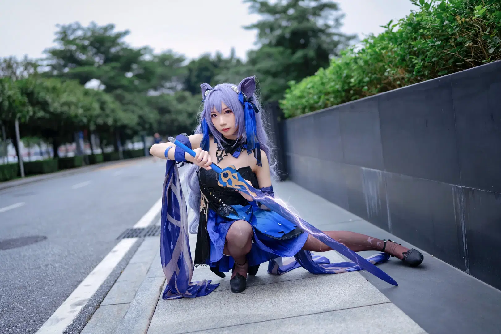 [Keqing cosplay] Opulent Splendor, Convention photos before nightfall by Kirito君 - Image 3