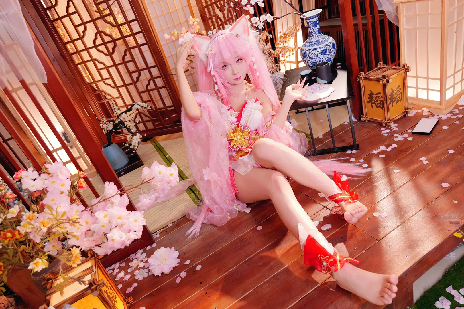 [Hu Tao cosplay] NARAKA: BLADEPOINT Early Cherry Blossom Dream: Pink Japanese Style Beneath Cherry Blossom Trees by Kirito君 - Image 11