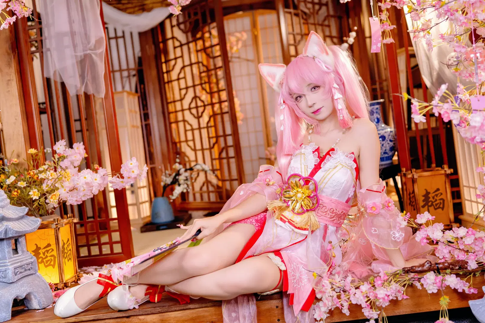 [Hu Tao cosplay] NARAKA: BLADEPOINT Early Cherry Blossom Dream: Pink Japanese Style Beneath Cherry Blossom Trees by Kirito君 - Image 5