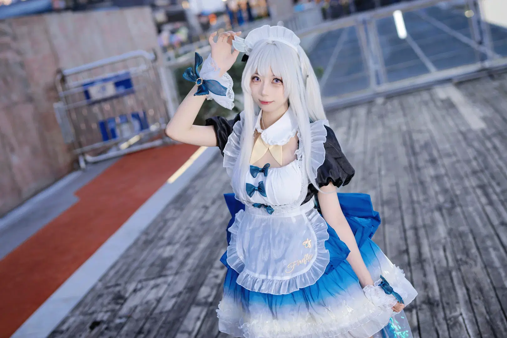 【ホタル コスプレ】崩壊：スターレイル、琶醍の川沿いに舞う青白のメイド服 - Kirito君 - 5枚目