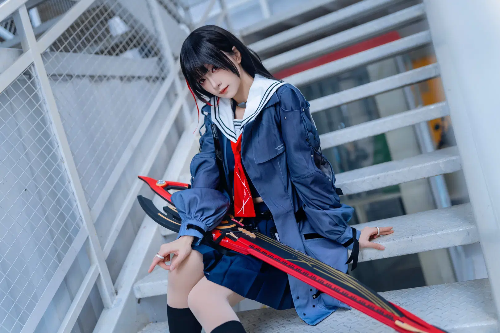 【千咲cos】鳴潮 手握巨刃的校園少女 - Kirito君 - 第3張