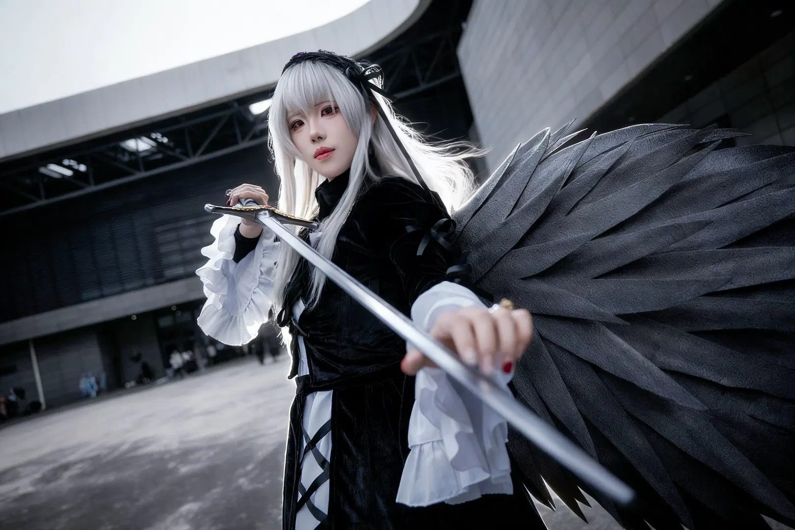[Mercury Lampe cosplay] First Doll of Rozen Maiden: Gothic Aesthetic Beneath Black Feathers by Kirito君 - Image 2