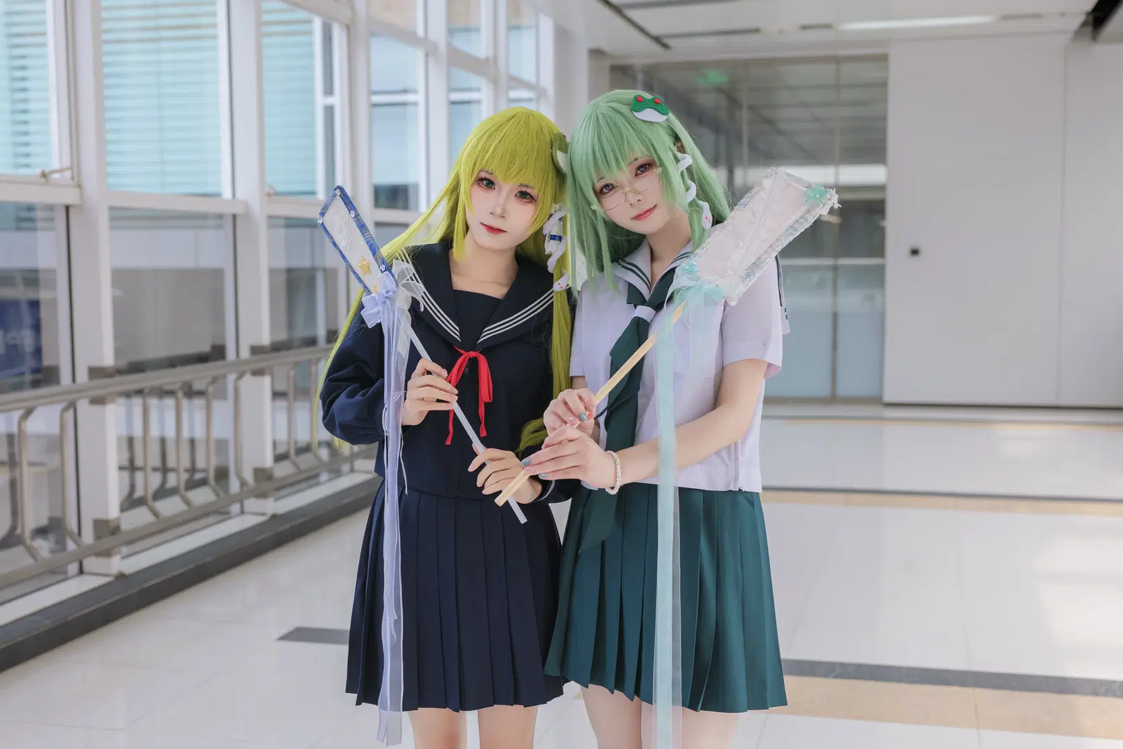 [Kochiya Sanae Cosplay] A Real-World Encounter of Two JK Sanaes by Kirito君 - Image 3