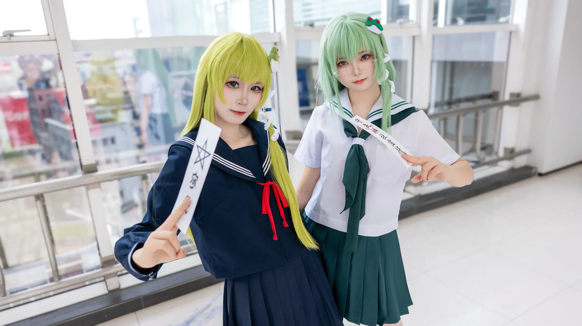 [Kochiya Sanae Cosplay] A Real-World Encounter of Two JK Sanaes by Kirito君 - Image 4