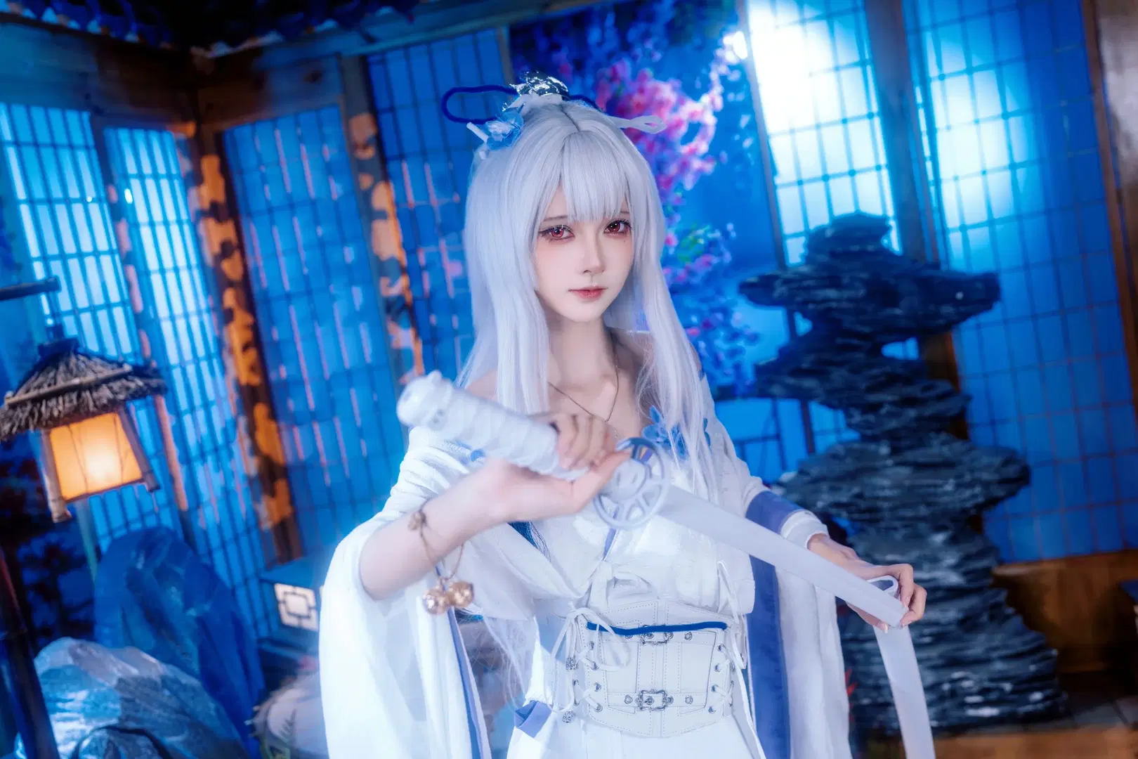 【绯雪 コスプレ】鳴潮、寒色系スタジオに佇む孤高の和風お姉さん - Kirito君 - 2枚目