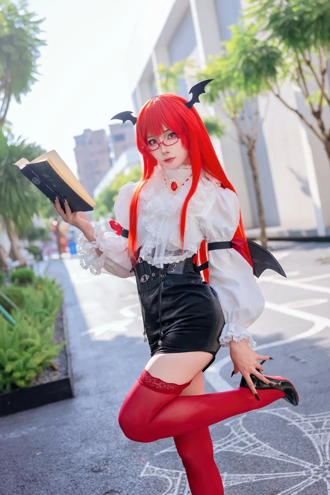 【小悪魔コスプレ】東方Project、深紅のページが開かれる時 - Kirito君 - 4枚目