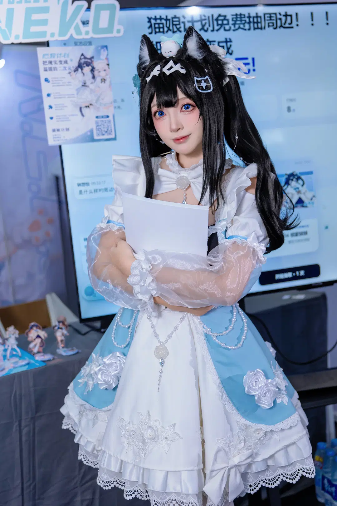 这套蓝白猫娘装的漫展现场 - Kirito君 - 第2张