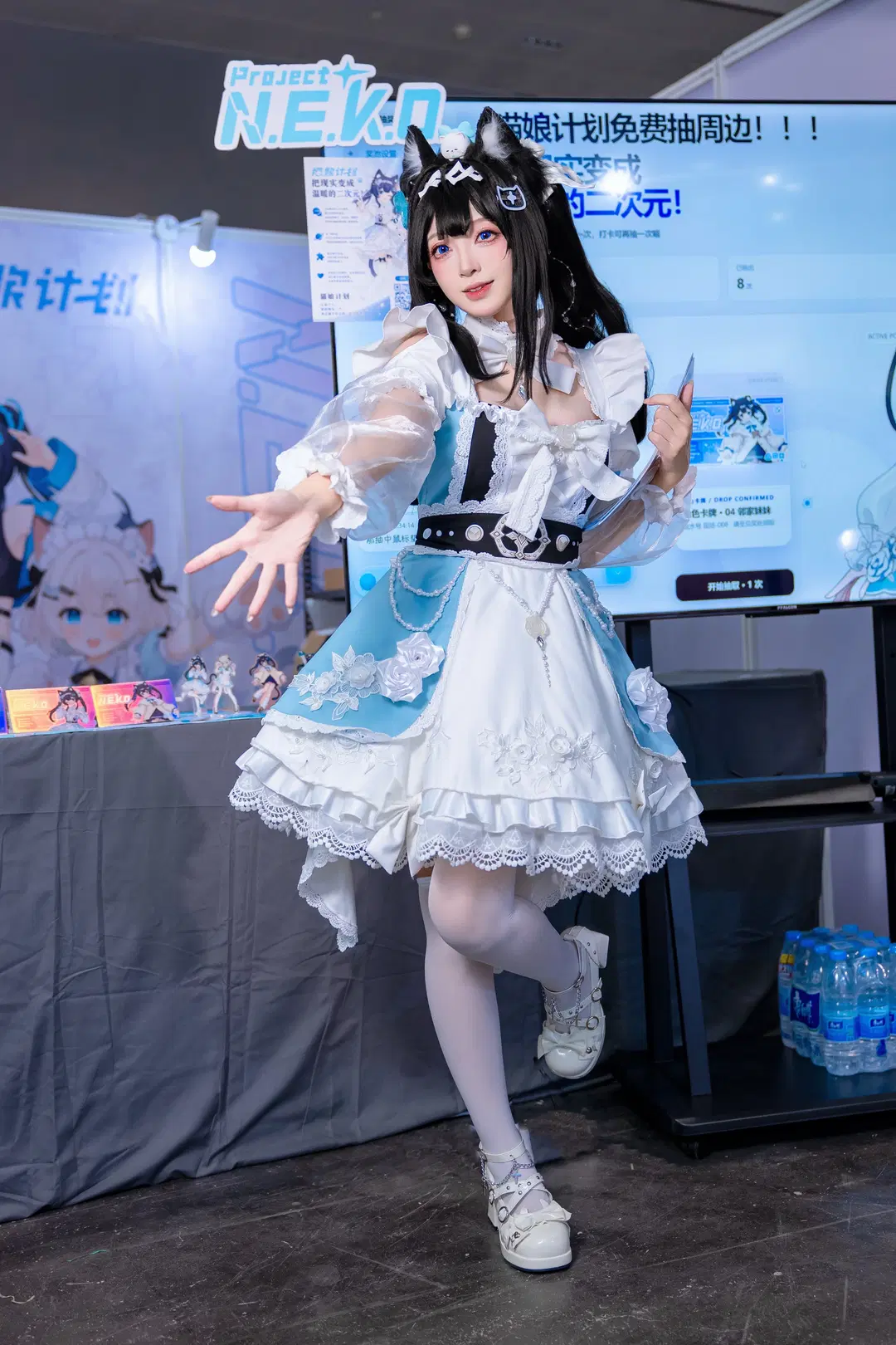 这套蓝白猫娘装的漫展现场 - Kirito君 - 第6张