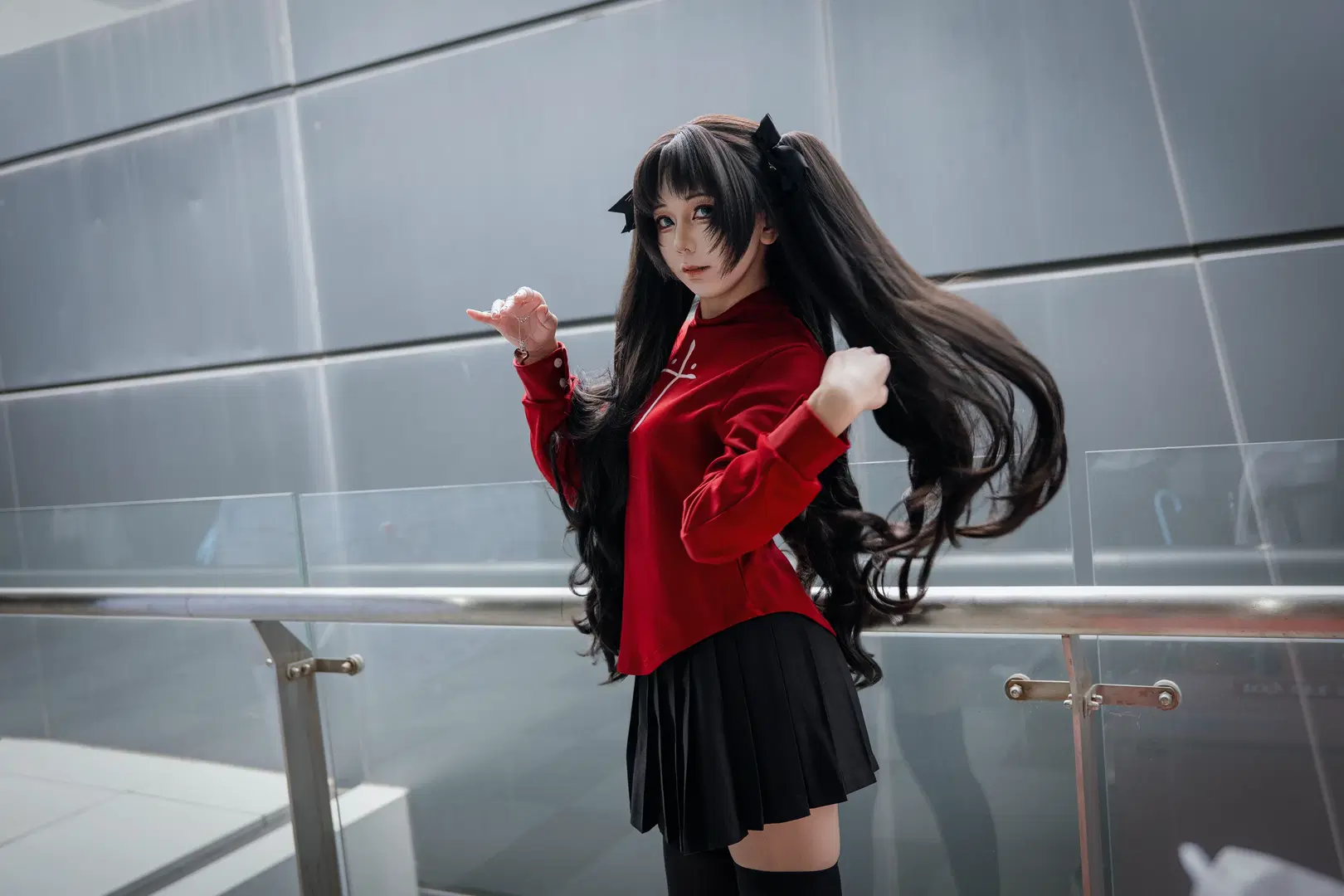 【远坂凛cos】漫展楼梯间的红黑经典搭配 - Kirito君 - 第4张