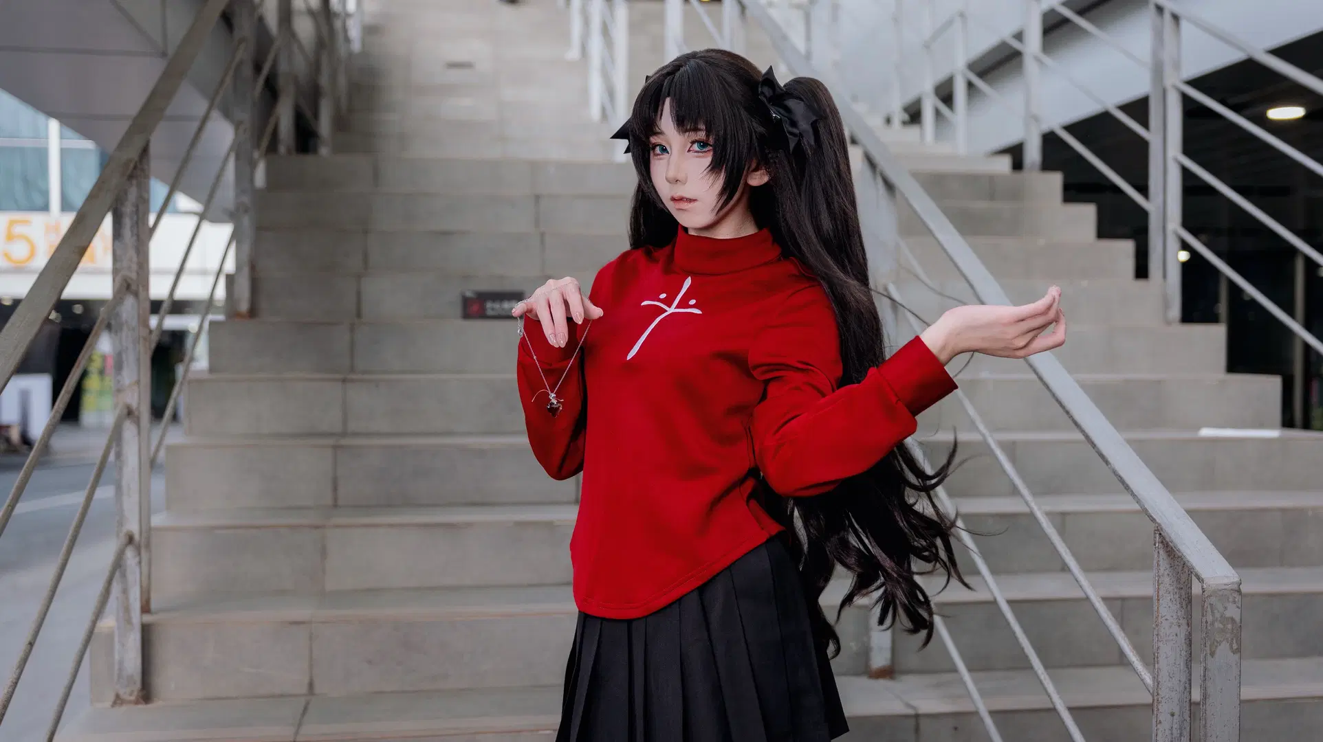 【远坂凛cos】漫展楼梯间的红黑经典搭配 - Kirito君 - 第6张