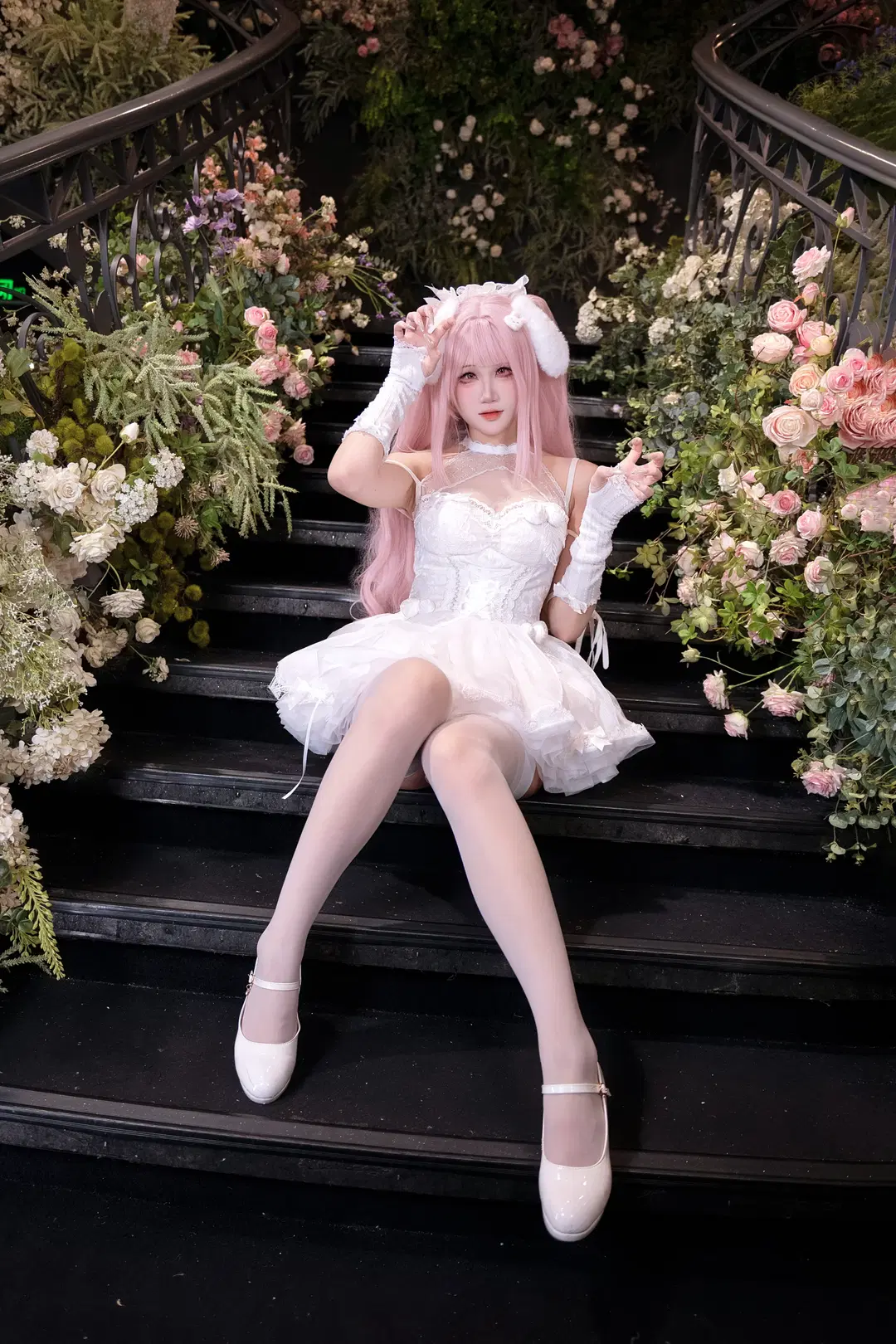 【アリス コスプレ】『勝利の女神』花嫁姿で魅せる多角的な美の軌跡 - Kirito君 - 7枚目