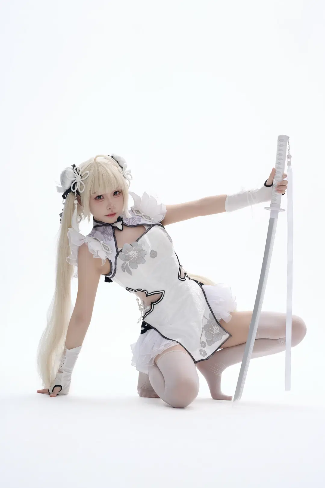 [Yin Ziping cosplay] Chalcedony ice core: Capturing Texture and Dynamic Action in this Look by 是橘子啊i - Image 2