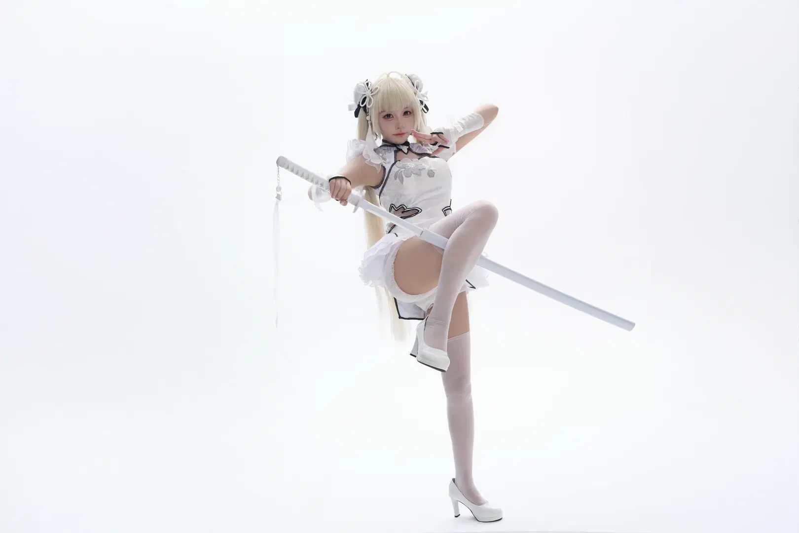 [Yin Ziping cosplay] Chalcedony ice core: Capturing Texture and Dynamic Action in this Look by 是橘子啊i - Image 3