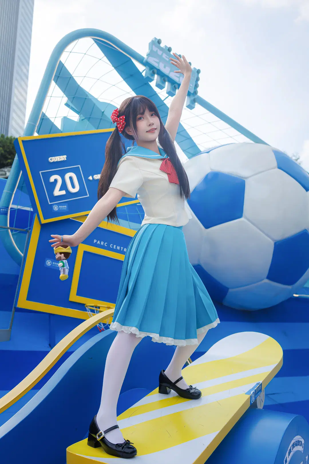 Energetic girl wearing a JK uniform to check in at the football-themed exhibition by Vera露露儿 - Image 2