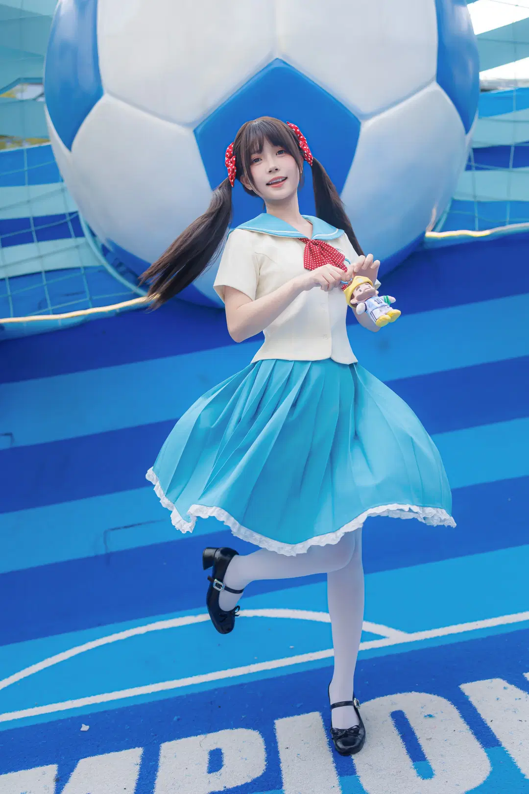 Energetic girl wearing a JK uniform to check in at the football-themed exhibition by Vera露露儿 - Image 6