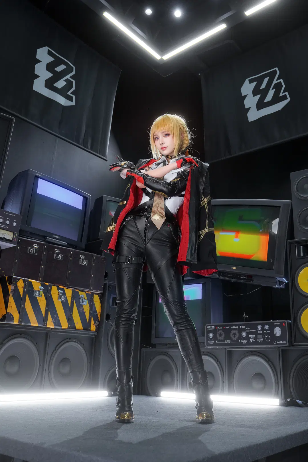 [Evelyn cosplay] Zenless Zone Zero Techwear in a Retro Electronic Studio by 摸一凹猫（2_5次元版） - Image 3