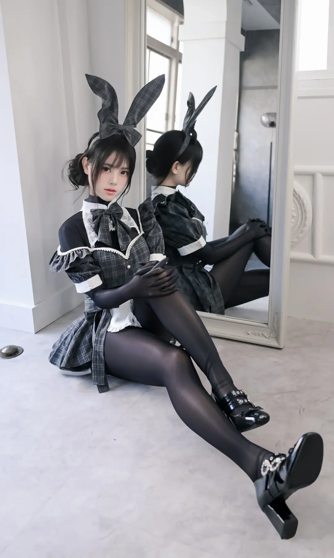 兔女郎, 黑丝, 日系, 阳刚兔cos, 格纹裙 - 第2张