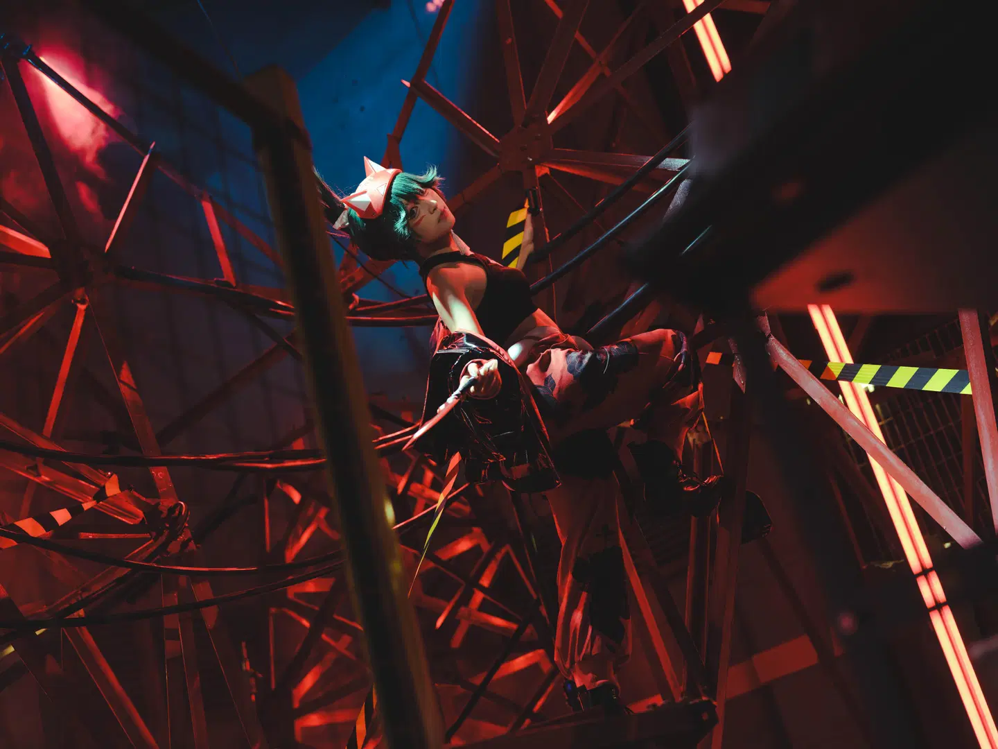 [Kiriko cosplay] Overwatch Industrial-Style Neon Nightscape by 喵喵梓 - Image 4