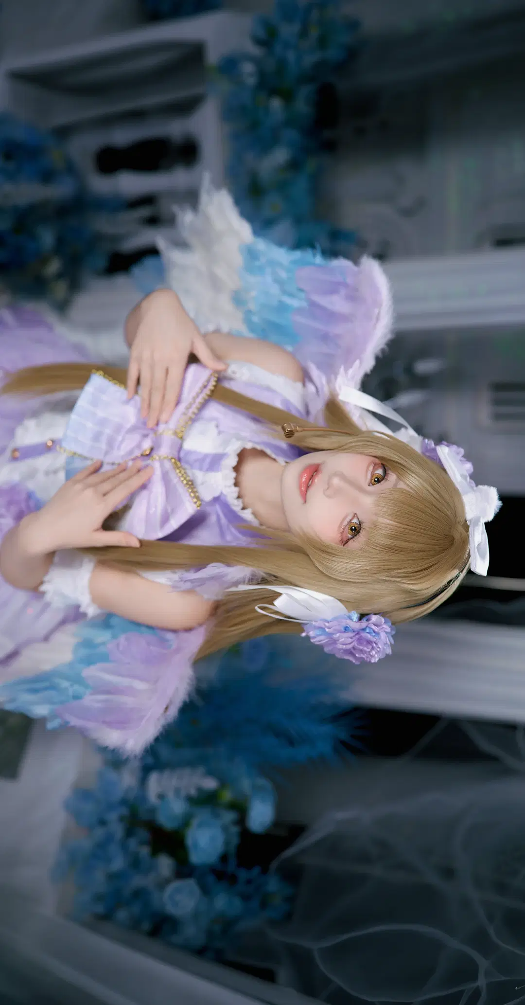 Minami Kotori cosplay: Love Live! Birthday Photoshoot, Purple-and-White Gradient Feather Skirt Chronicle by 喵喵梓 - Image 3