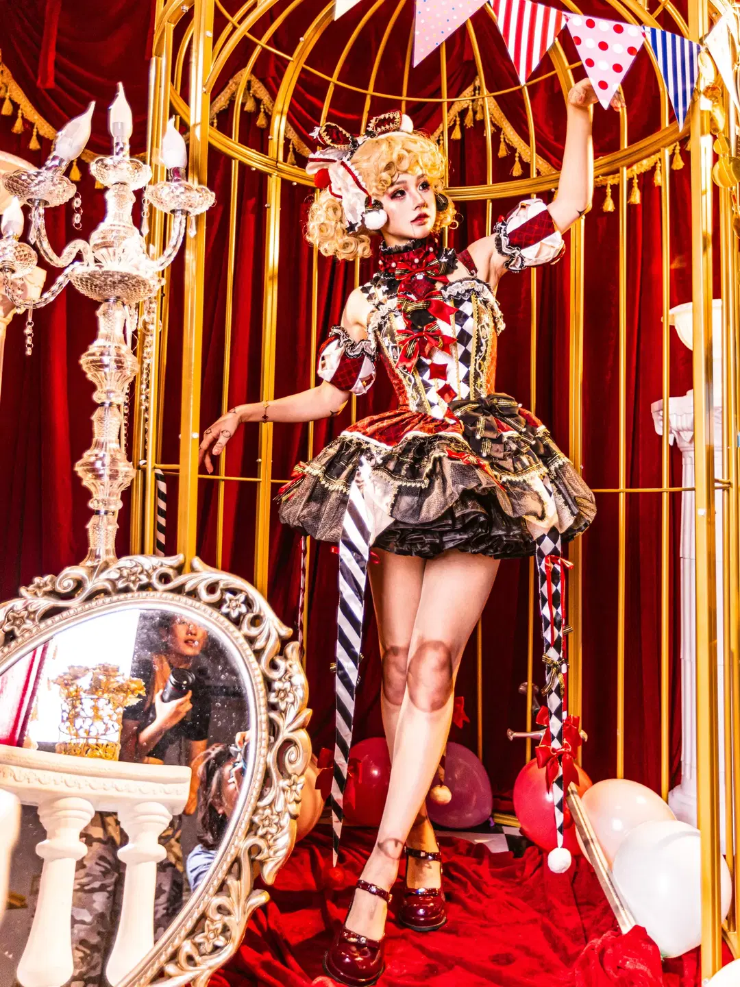 紅黑棋盤格馬戲團Lolita，籠中的怪誕人偶寫真 - 木希琳 - 第4張