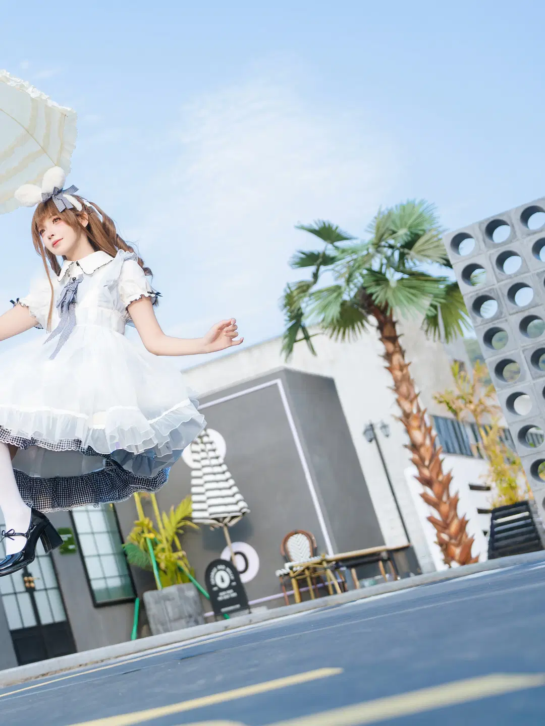 [Alice Cosplay] A Fairy Tale Crossover Beneath the Dreamy Twilight by 植物菌 - Image 13