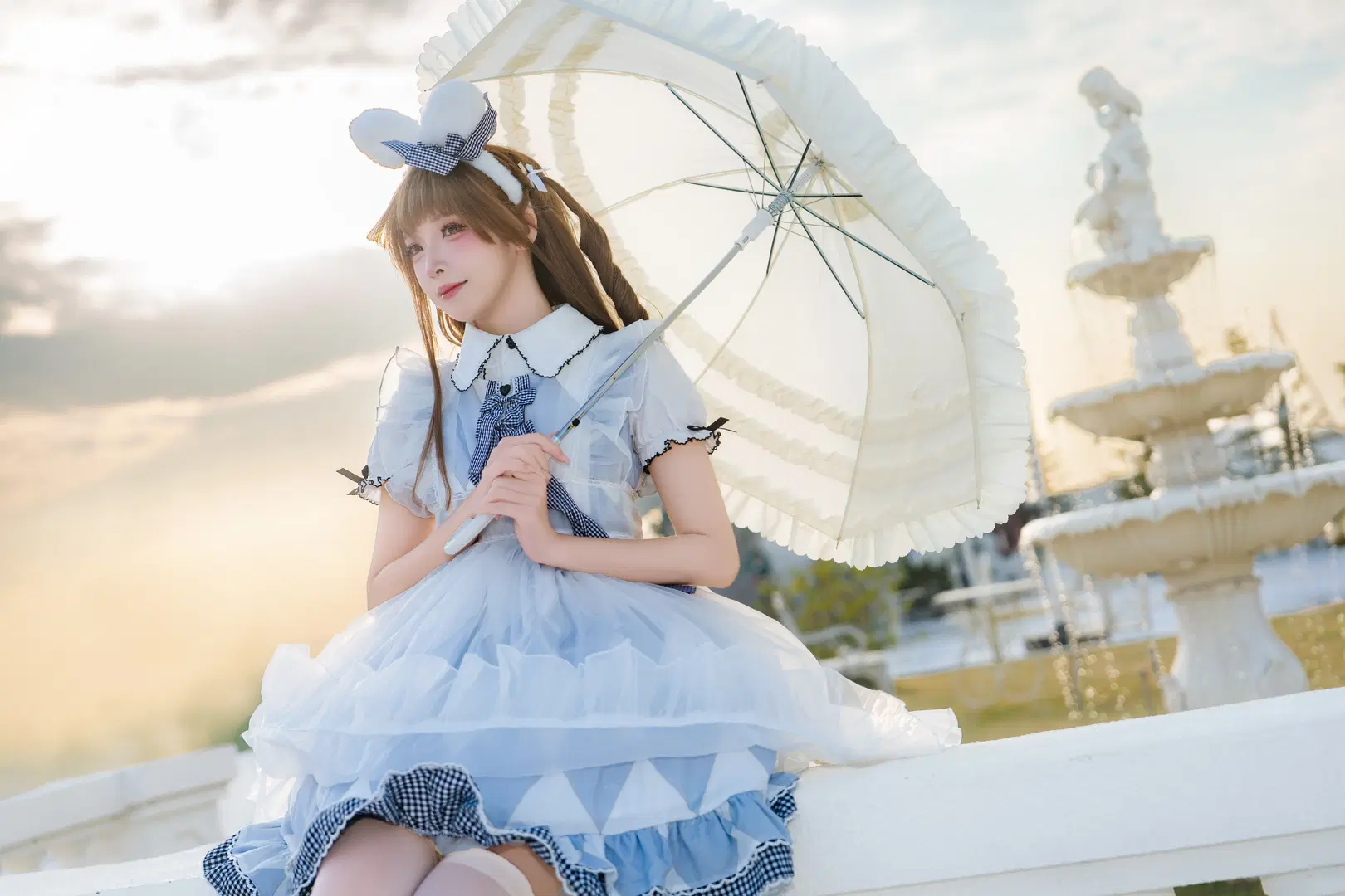 [Alice Cosplay] A Fairy Tale Crossover Beneath the Dreamy Twilight by 植物菌 - Image 16