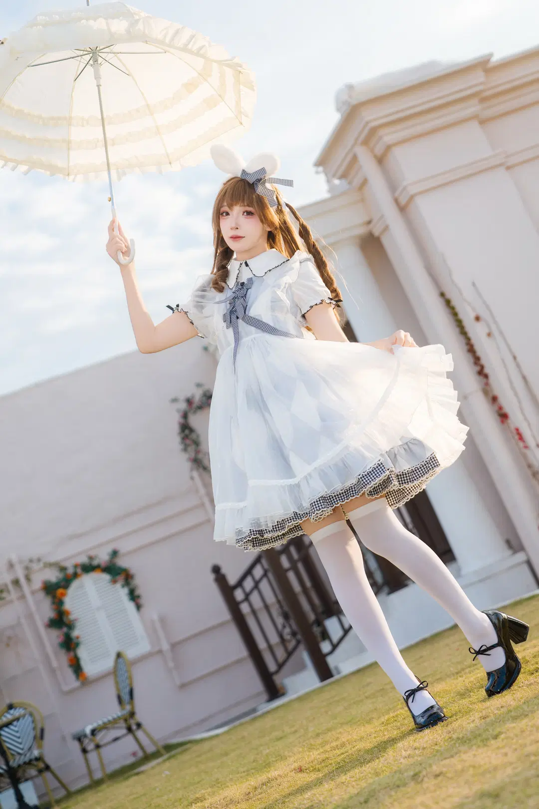 [Alice Cosplay] A Fairy Tale Crossover Beneath the Dreamy Twilight by 植物菌 - Image 4