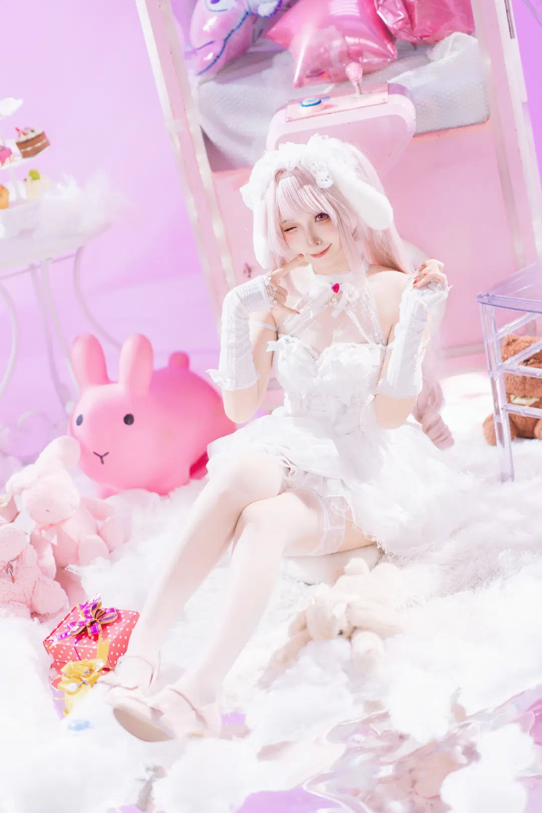 [Alice Cosplay] The Dreamlike Claw Machine Tea Party in Goddess of Victory by 植物菌 - Image 10