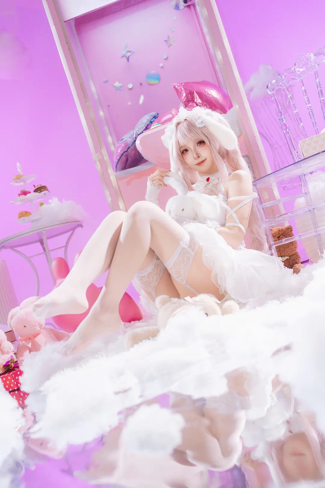 [Alice Cosplay] The Dreamlike Claw Machine Tea Party in Goddess of Victory by 植物菌 - Image 11