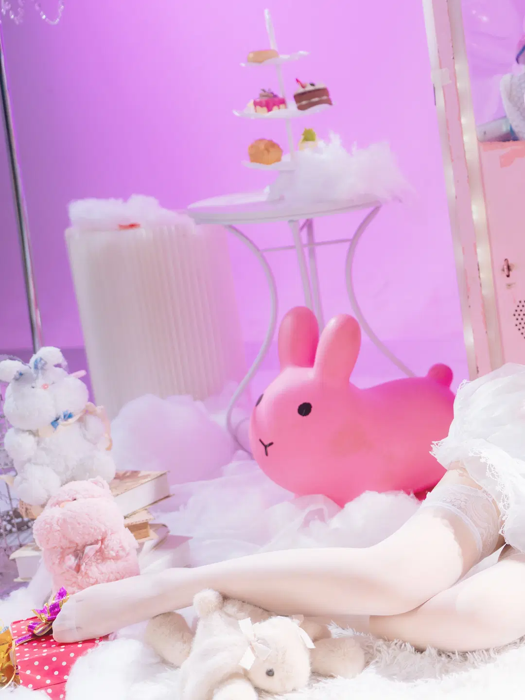 [Alice Cosplay] The Dreamlike Claw Machine Tea Party in Goddess of Victory by 植物菌 - Image 8