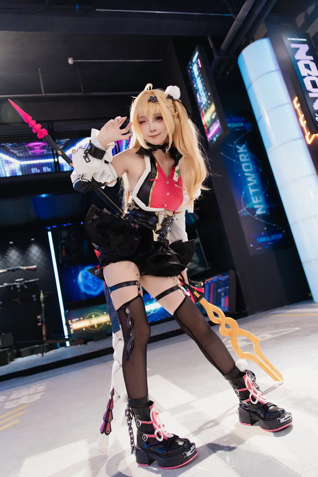 【希希芙cos】绝区零的电流与机械感，带来硬核视觉体验 - 植物菌 - 第4张