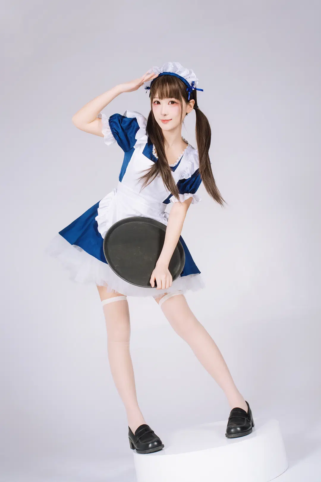 Blue-and-White Maid Outfit with White Stockings: Sweet Girl Posing Guide in White Studio Photography by 植物菌 - Image 8