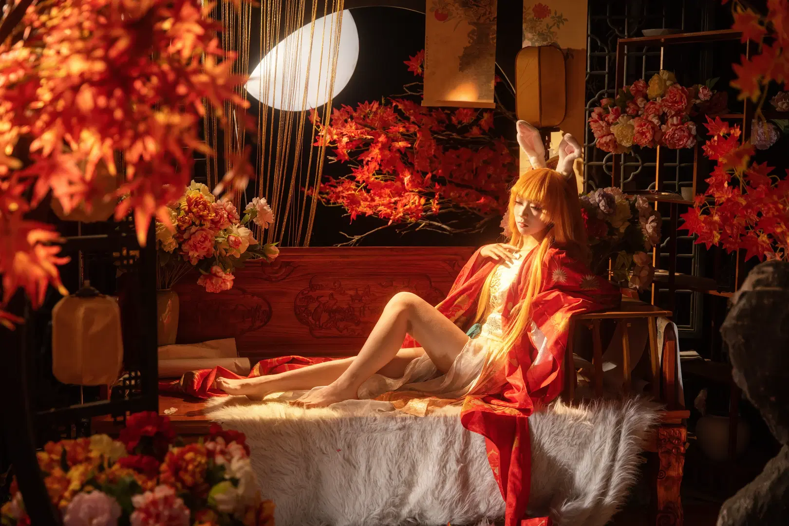 Gongsun Li Cosplay, Cosplay photography, Bunny girl, Japanese-style photoshoot, Red maple scene