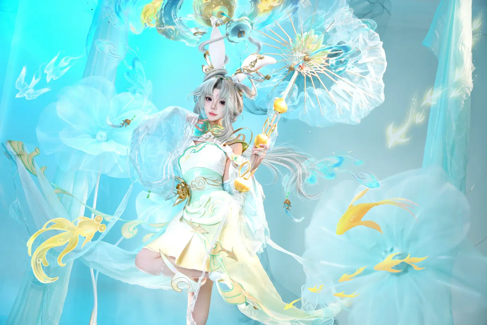 [Gongsun Li Cosplay] Clouds Vow to a Thousand Mountains: Dynamic Moments of Silver Hair and Bunny Ears by 拾月影棚 - Image 2