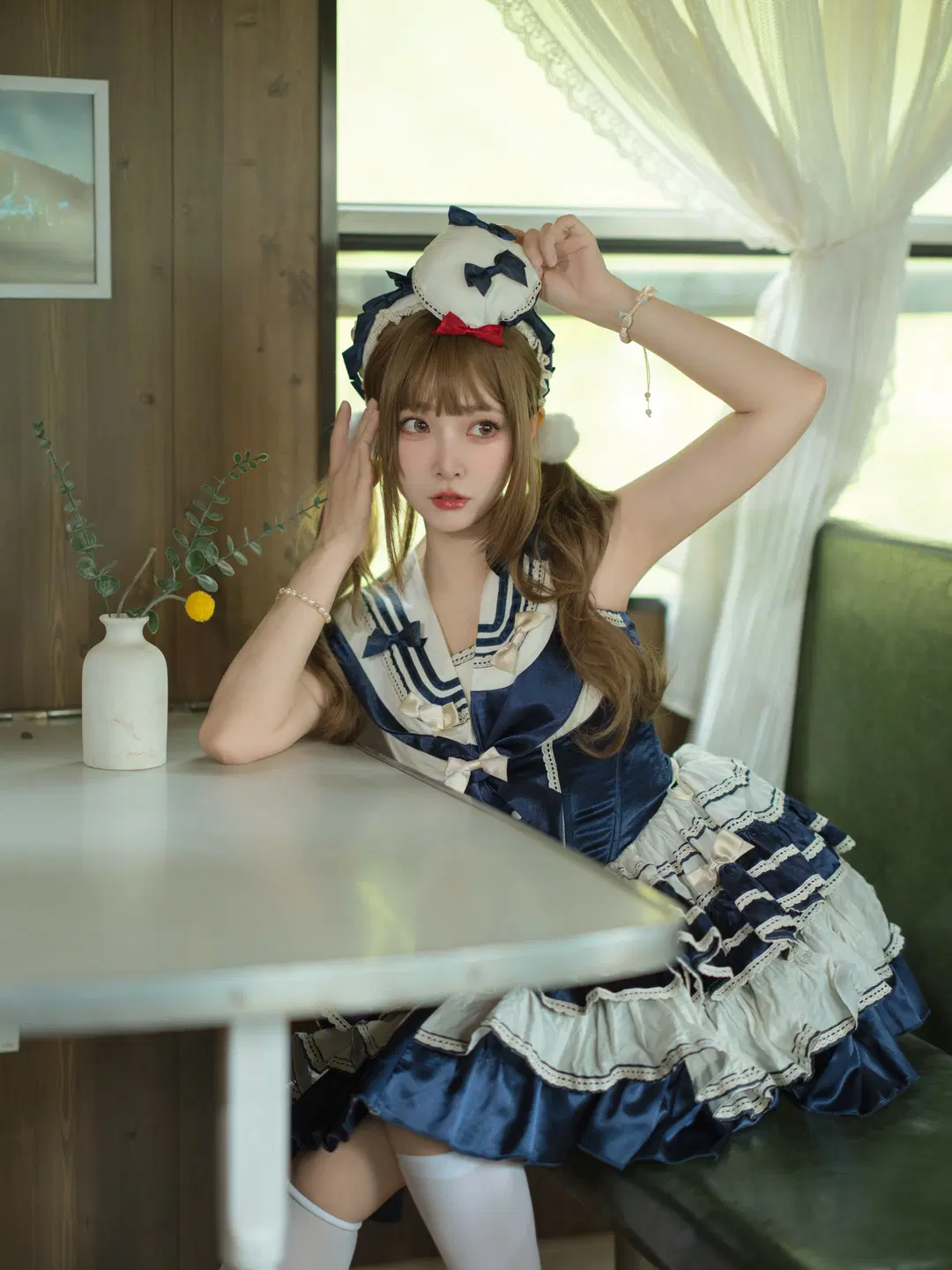 Dressing in a Nautical Style Outfit, Boarding a Time Train to Escape Overtime by 薇璦熙_迪 - Image 3