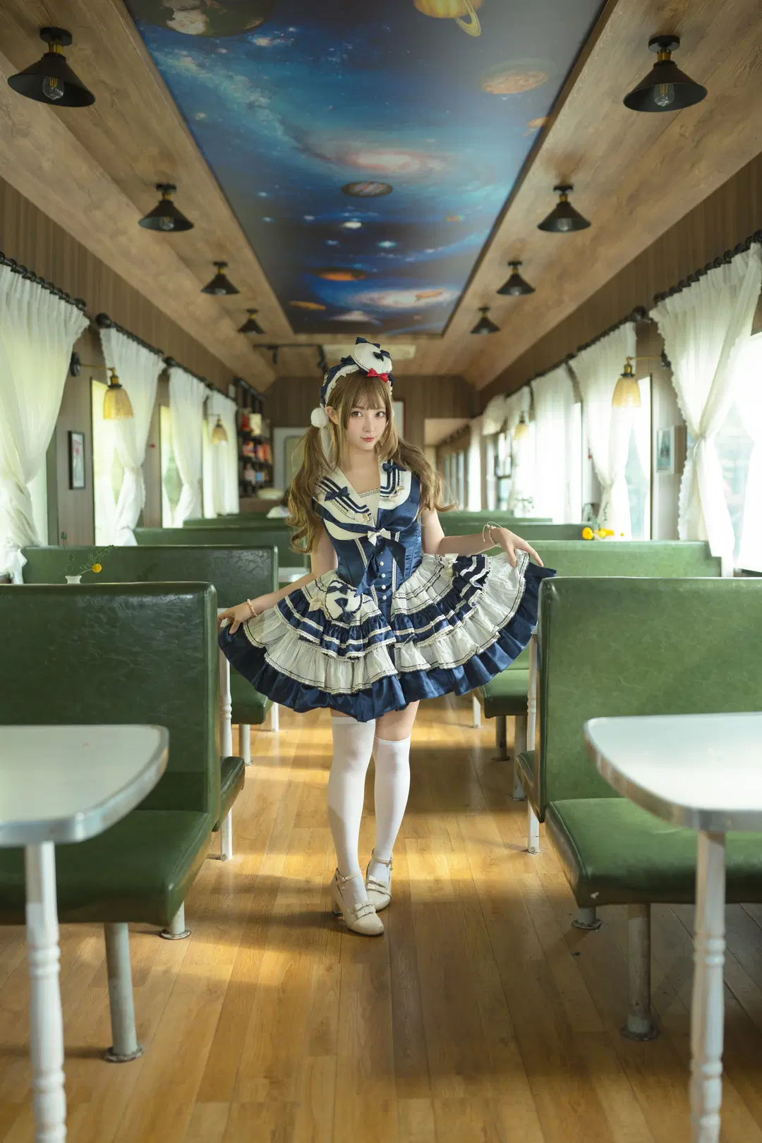 Dressing in a Nautical Style Outfit, Boarding a Time Train to Escape Overtime by 薇璦熙_迪 - Image 4