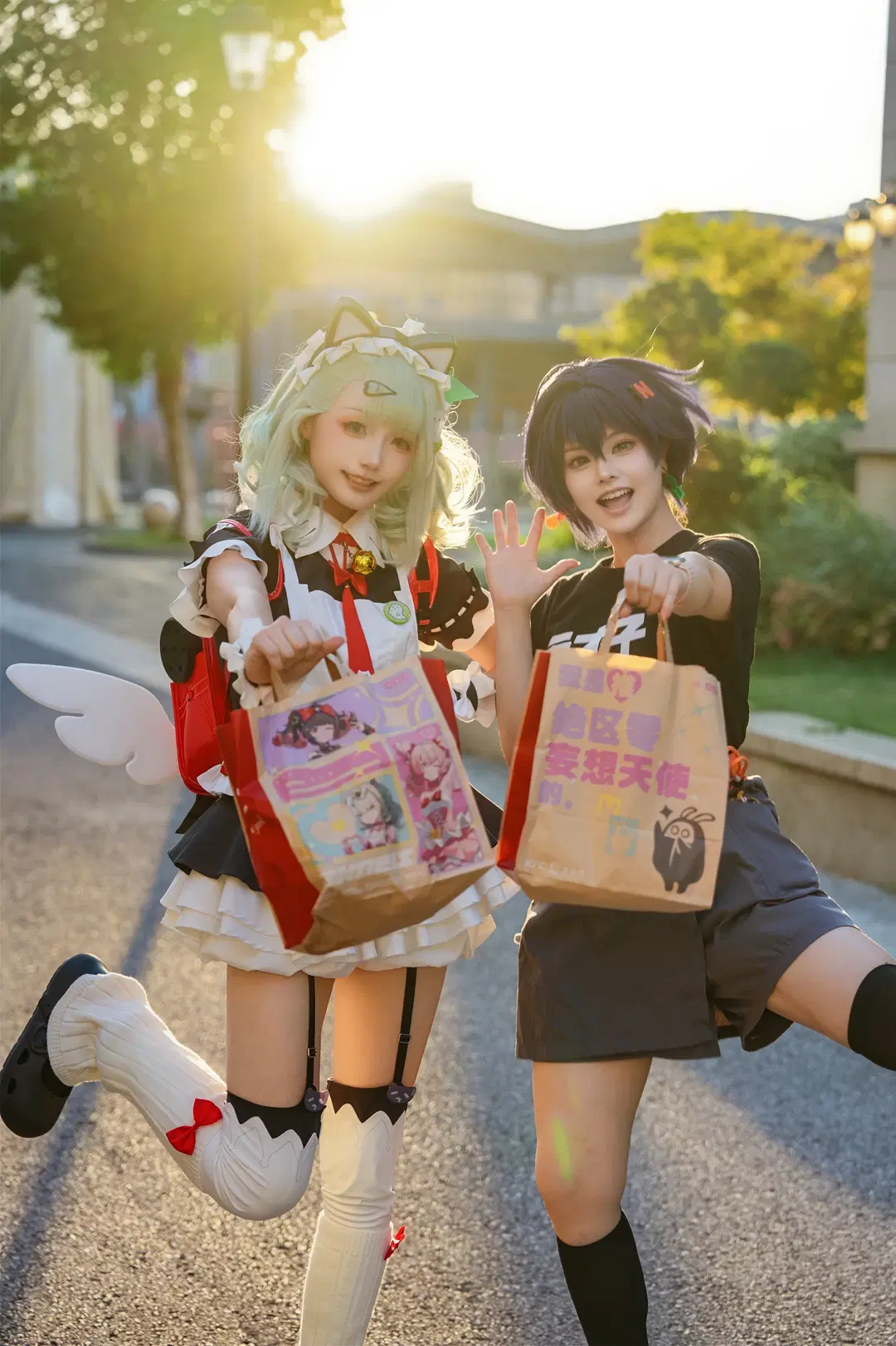 絕區零, 白絲, 千夏cos, 鈴cos, 絕區零二週年