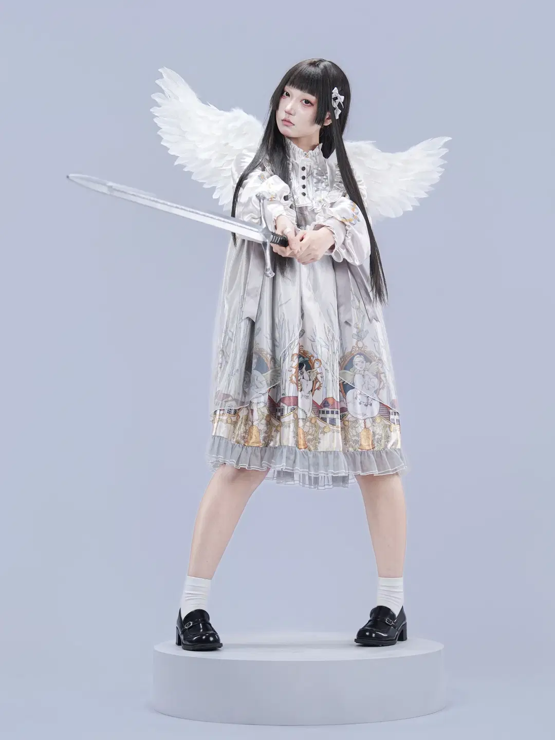 銀灰色のエンジェルストリート ロリータ服 白ホリ撮影のポーズと光影の記録 - 果七 - 4枚目