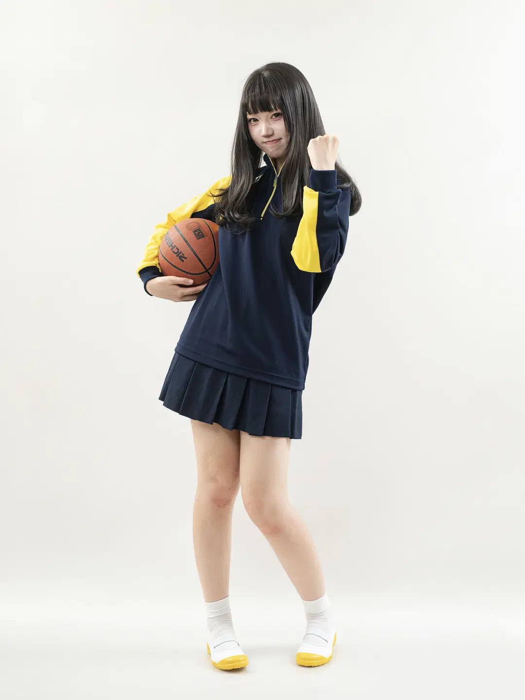 白棚拍摄校供运动风，不会打篮球的女生姿势参考 - 果七 - 第11张