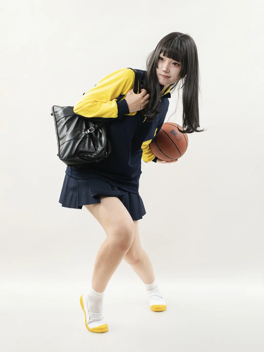 就実高柠檬黄体操服，拿篮球被吐槽像滑铲的运动风少女 - 果七 - 第8张