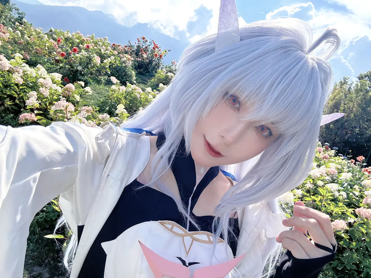【梅林cos】FGO阿瓦隆女士的绣球花园外景 - 終於Still - 第3张