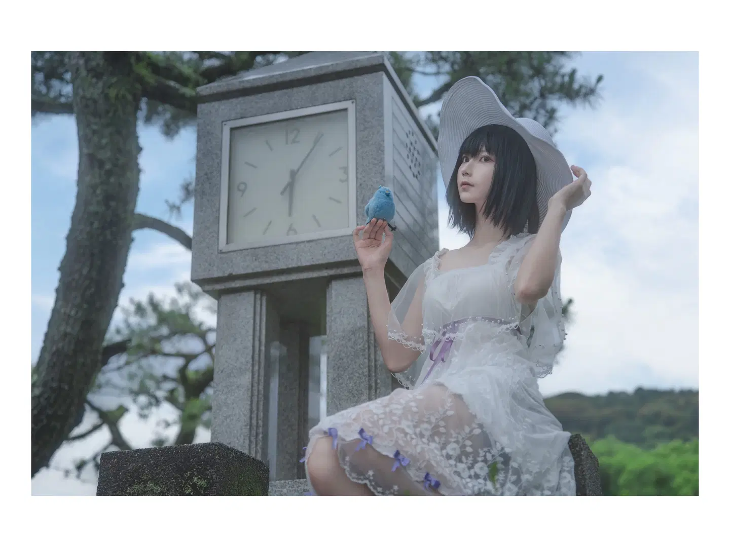 Fate/Grand Order, Transparent umbrella photoshoot, Kuonji Alice cosplay, white lace dress, Witch's Summer