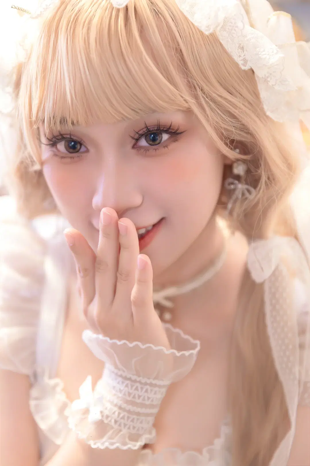This white Lolita Portrait Photography set is brimming with pure atmosphere by 莜子YOKO - Image 6