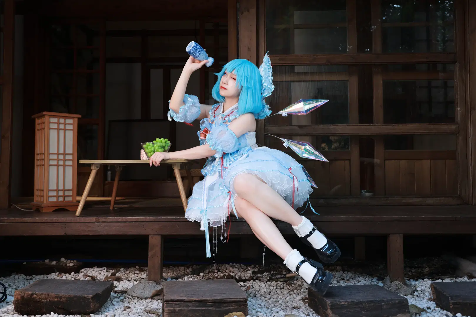【チルノコスプレ】『東方Project』氷の妖精が佇む庭園ポートレート - 莜子YOKO - 14枚目